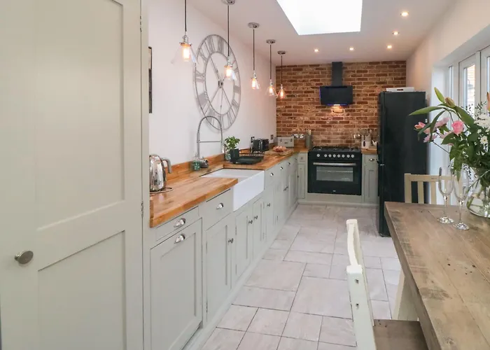 Harriet's * ويتبي