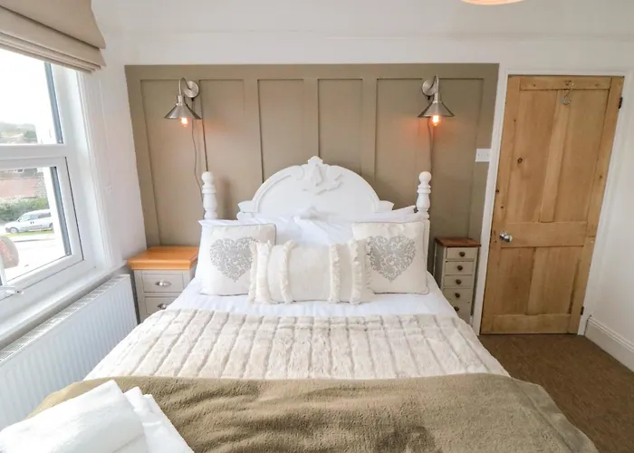 Harriet's * ويتبي