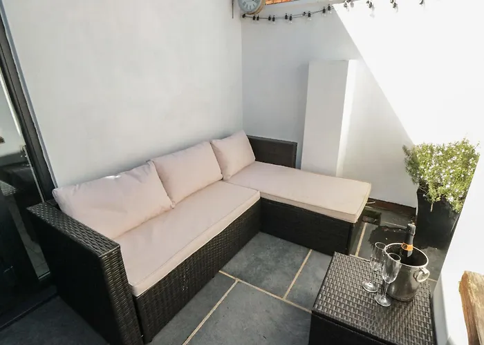 Harriet's * ويتبي